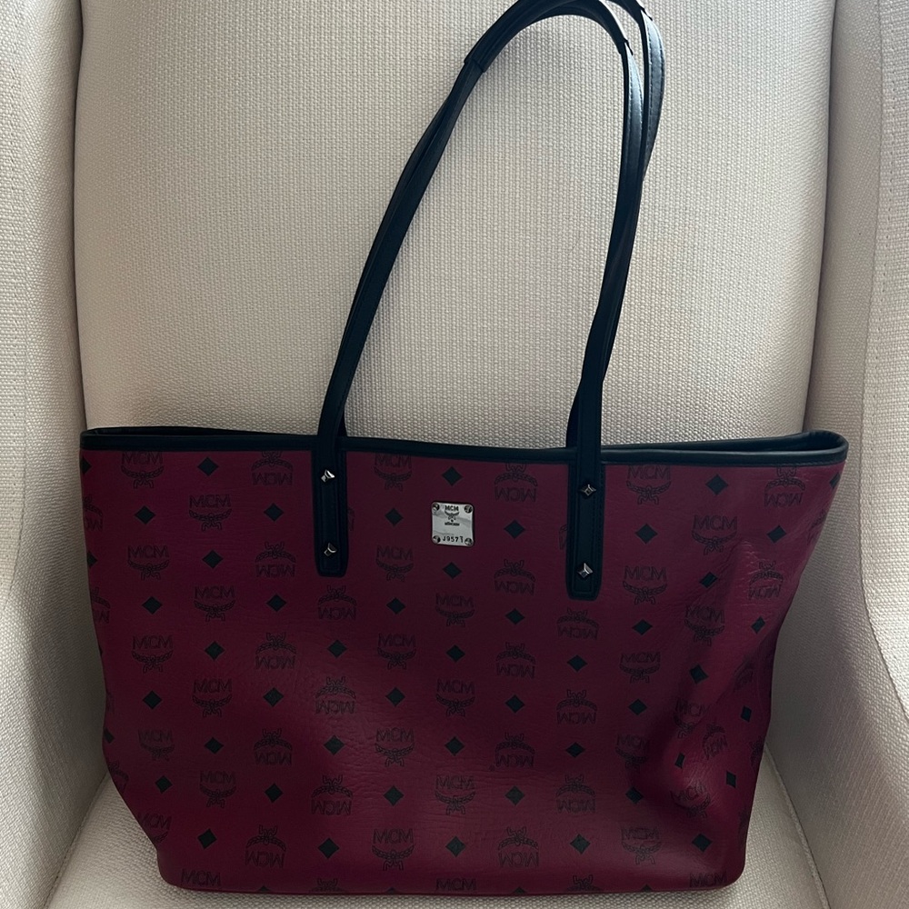 MCM Red and Black Women's Tote Bag